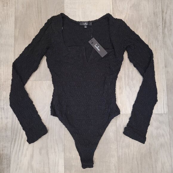 NWT LULUS Black Sz M Textured Bodysuit Long Sleeve Notch Neck Stretch Comfy - Picture 3 of 6